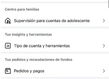 Menú de tres líneas en el perfil de Instagram para entrar en Configuración y actividad